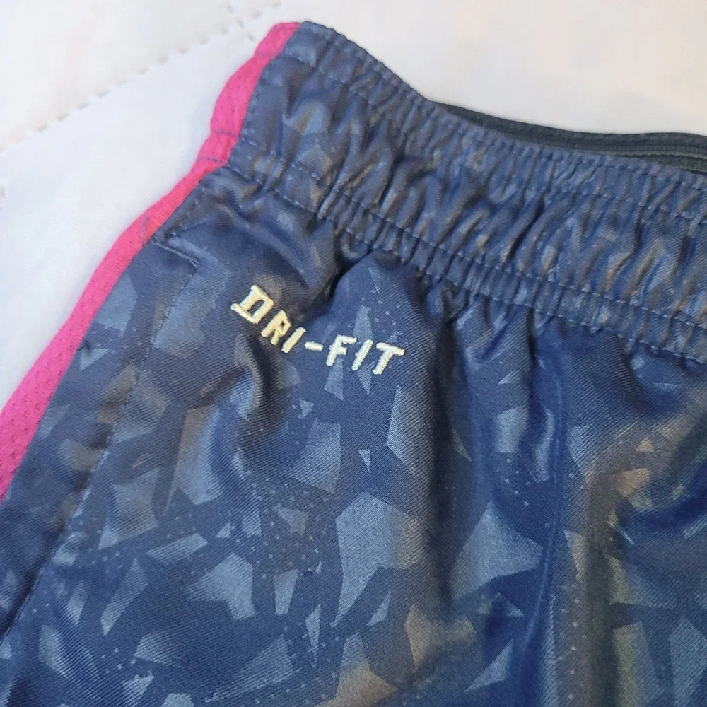 Nike Dri-FIT Women XXL Navy Geometric Shard Athletic Soccer Shorts Pink Stripe - Picture 5 of 9